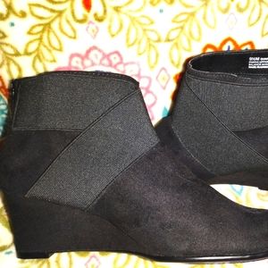 Aerosoles Short black boots#